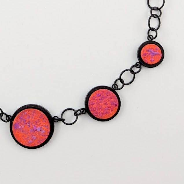 Graduated Magenta and Red Orange Necklace